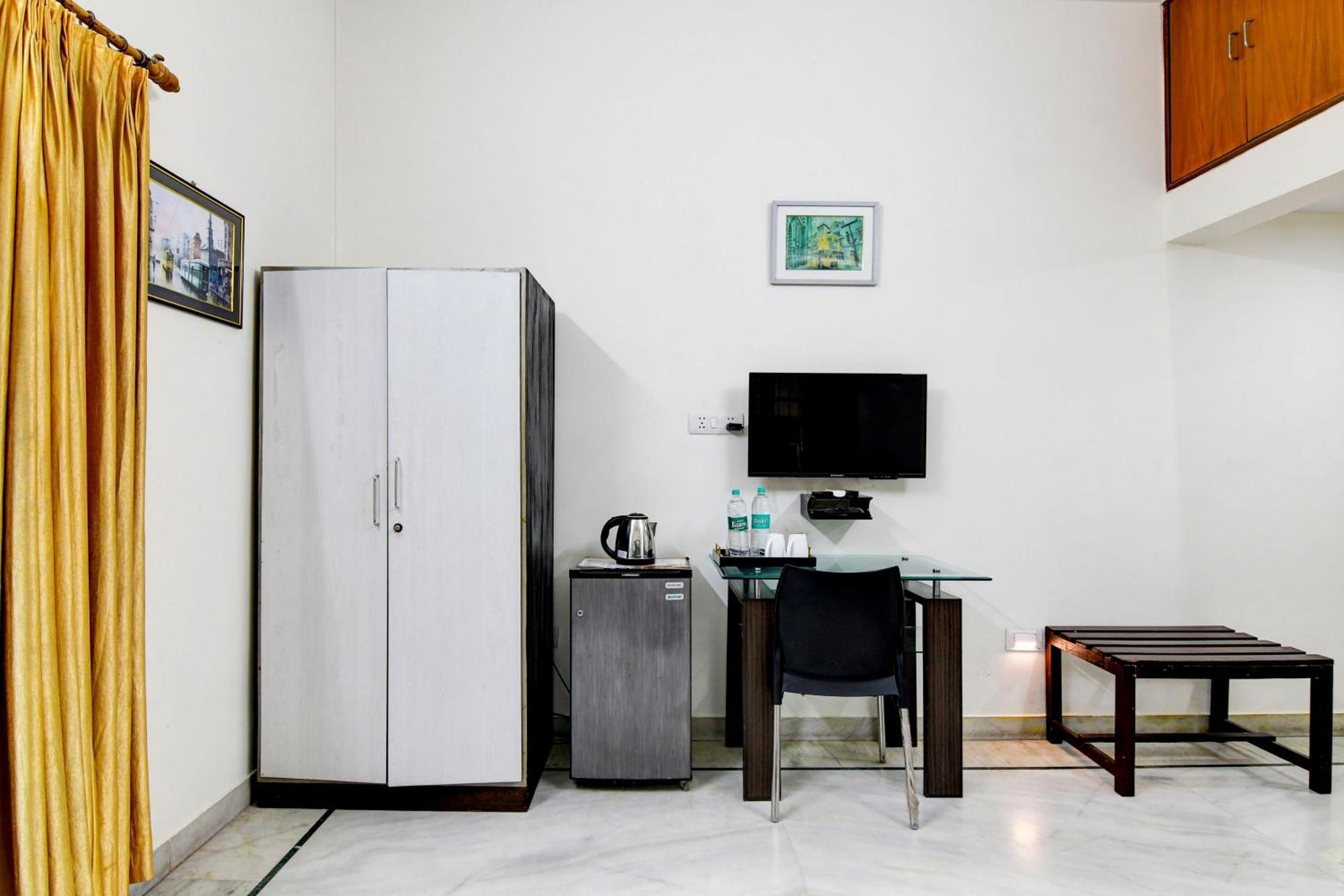 Hotel O Next Generation Guest House Liluah Екстер'єр фото